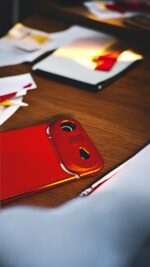 Elegant Metal Perfume Case For iPhone 17 Air - Image 11