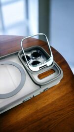 Ultra-Light Fiber Cover with Stand for iPhone 17 Pro / Pro Max - Image 15